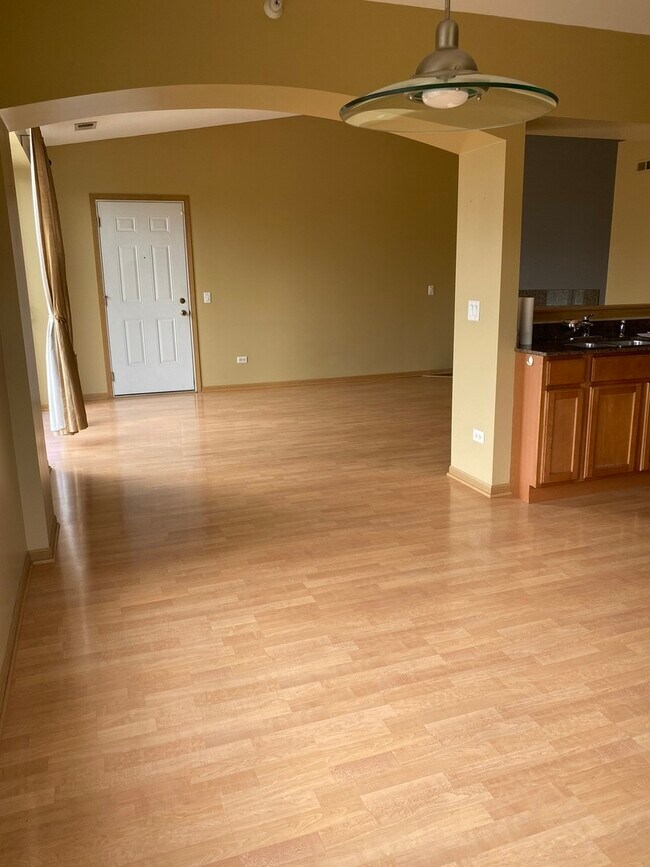 Building Photo - 9790 Liberty Cir