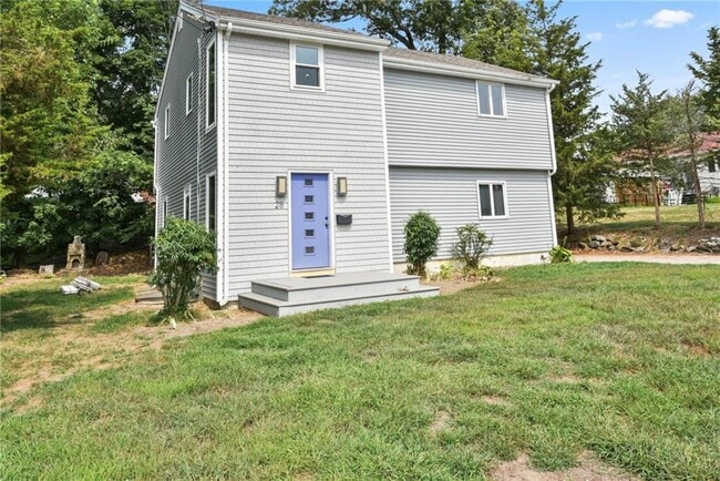 Building Photo - 28 Sandhill Dr