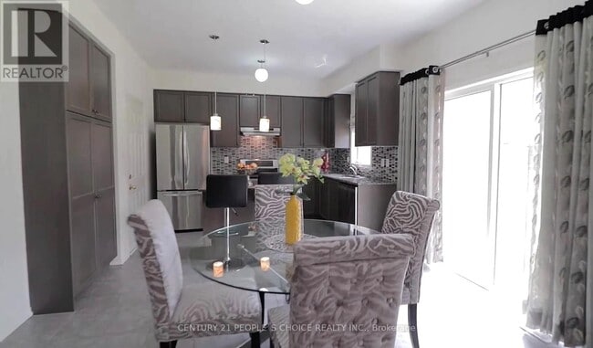 Photo du bâtiment - 13 Skelton Cres