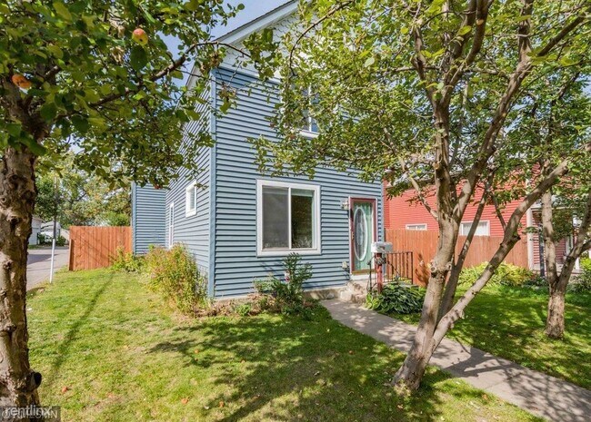 Building Photo - 3 br, 2 bath House - 975 Argyle Street