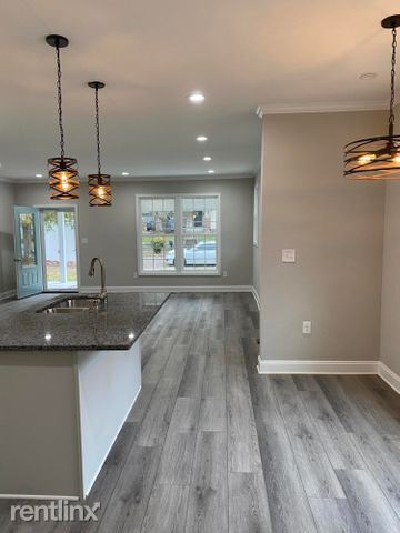 Foto del edificio - 3 br, 2 bath House - 131 S Van Gilder Pl