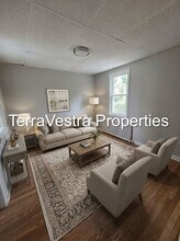 Building Photo - 31 S Myrtle St