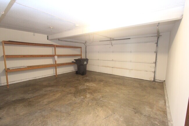 Building Photo - 1107 NW Porter Ct