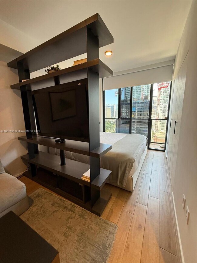 Foto del edificio - 398 NE 5th St