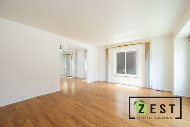 Foto del edificio - 17352 Roselawn St