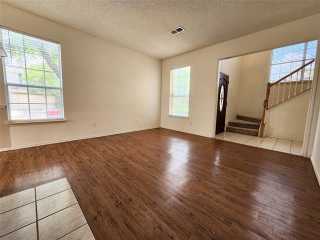 Building Photo - 3700 Ballet Ct