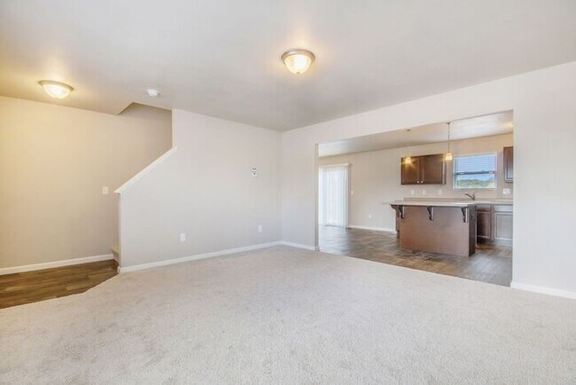 Foto del edificio - 59454 Glidden St