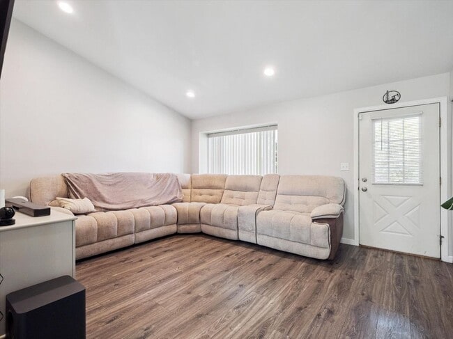 Building Photo - 9274 W Friend Dr