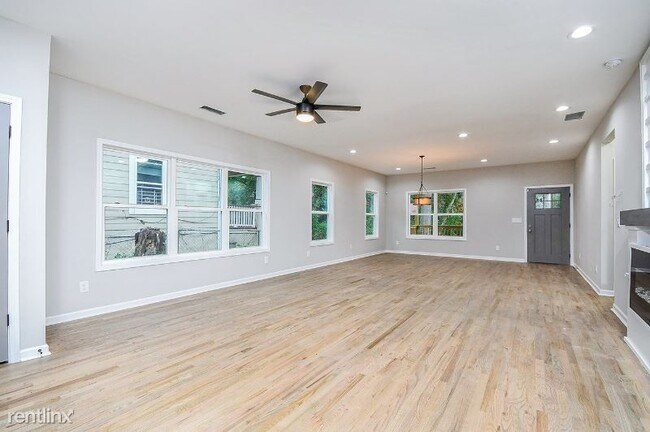 Building Photo - 3 br, 2.5 bath House - 809 Dill Ave SW