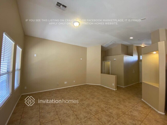 Foto del edificio - 9129 W MacKenzie Dr