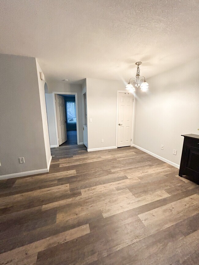 Foto del edificio - 5252 Orange Ave