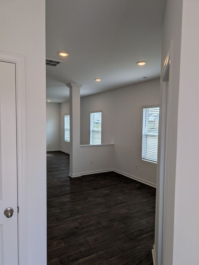 Foto del edificio - NEW CONSTRUCTION 4BD/2.5BTH Home LOCUST NC- AVAILABLE APRIL 2026