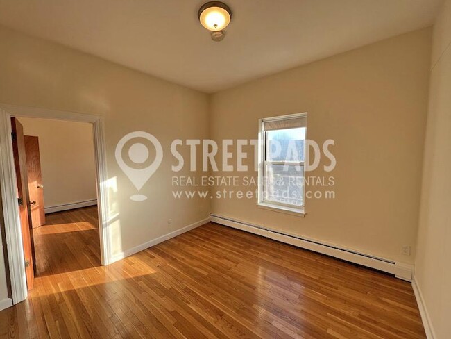 Building Photo - 1 bedroom in Boston MA 02135