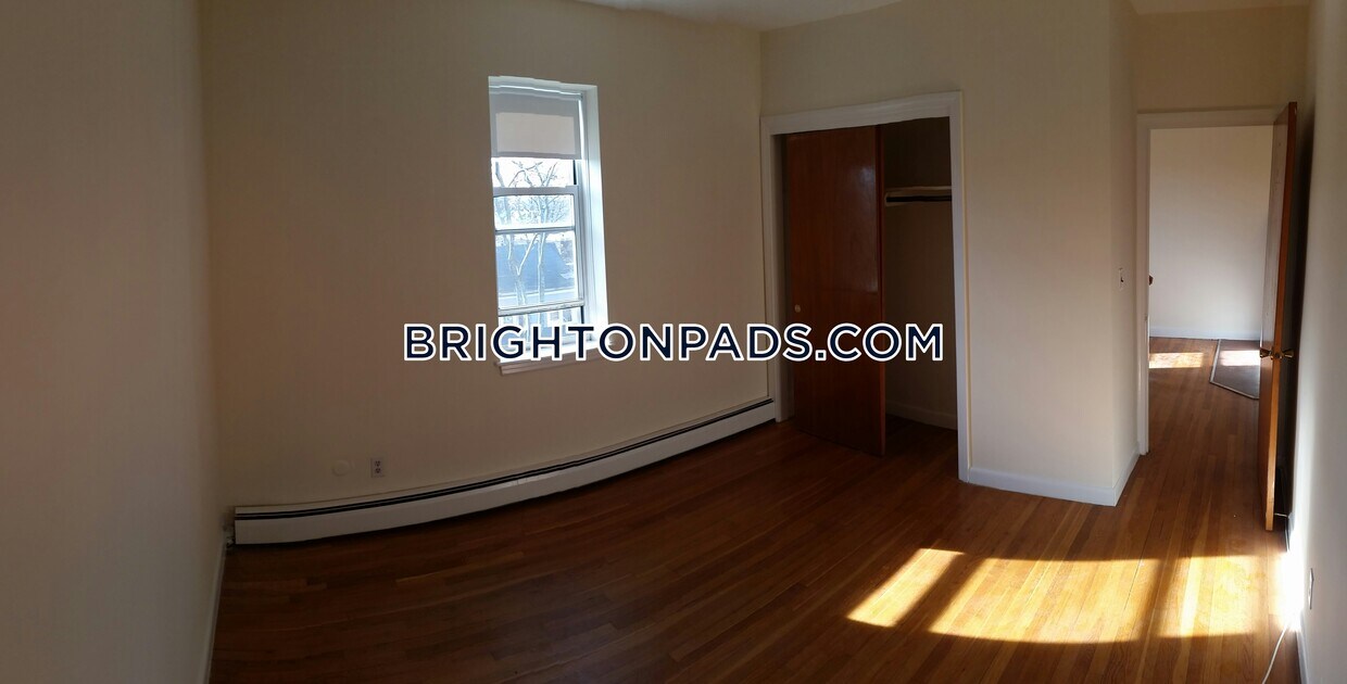Primary Photo - 166 Beacon St