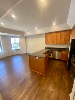 Building Photo - 4010 S Calumet Ave