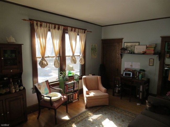 Foto del edificio - 206 N Willard Way