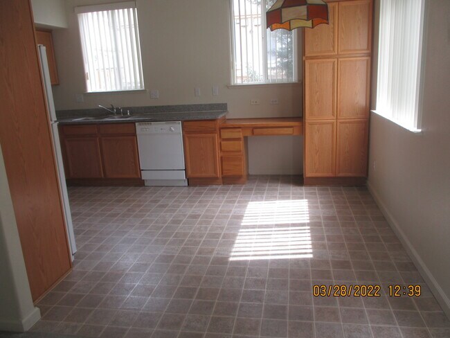 Foto del edificio - 1751 Pinewood Dr