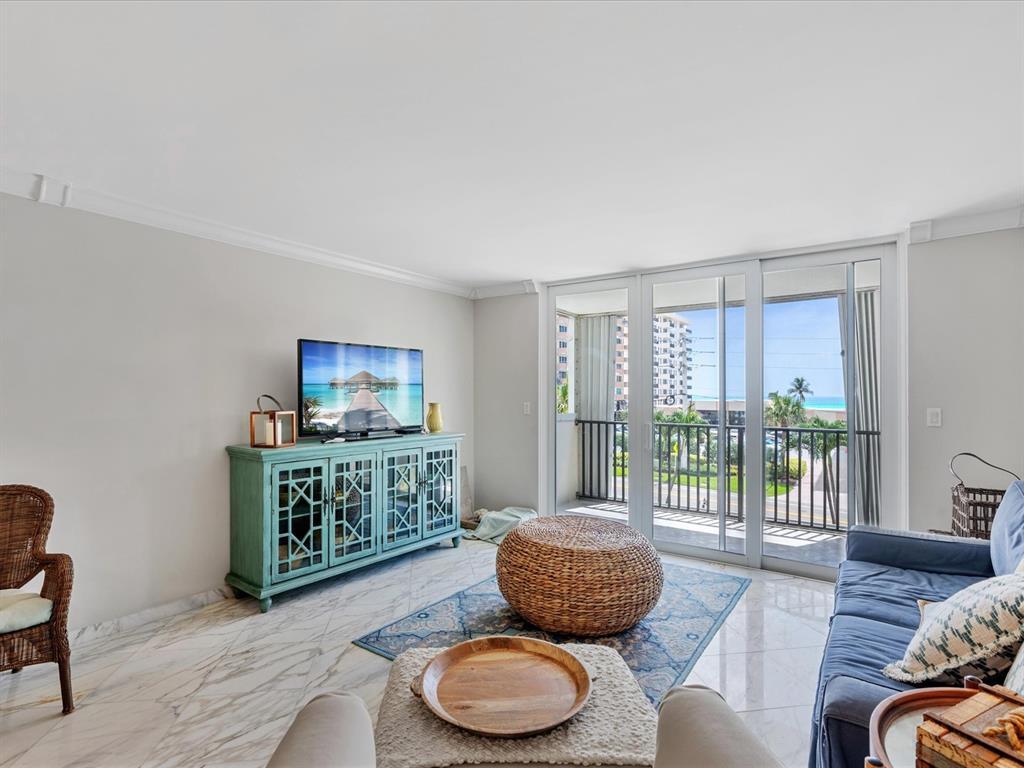 Foto principal - 1150 Hillsboro Mile