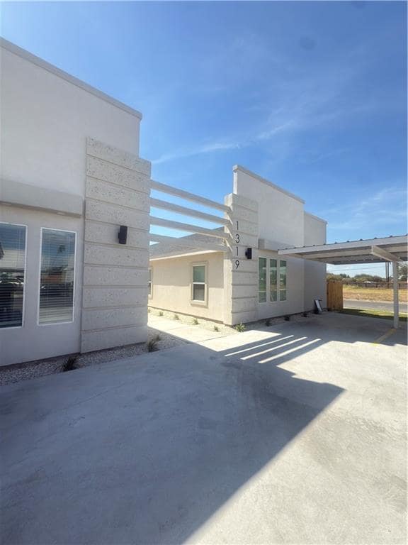 Building Photo - 1319 San Vicente