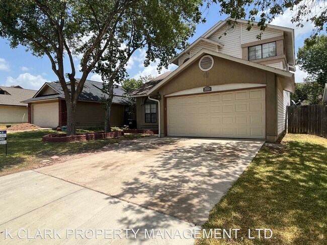 Foto del edificio - 3 br, 2.5 bath House - 8122 SELDON TRAIL