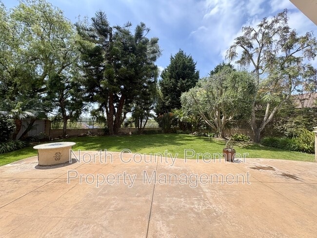Building Photo - 6071 Paseo Pradera
