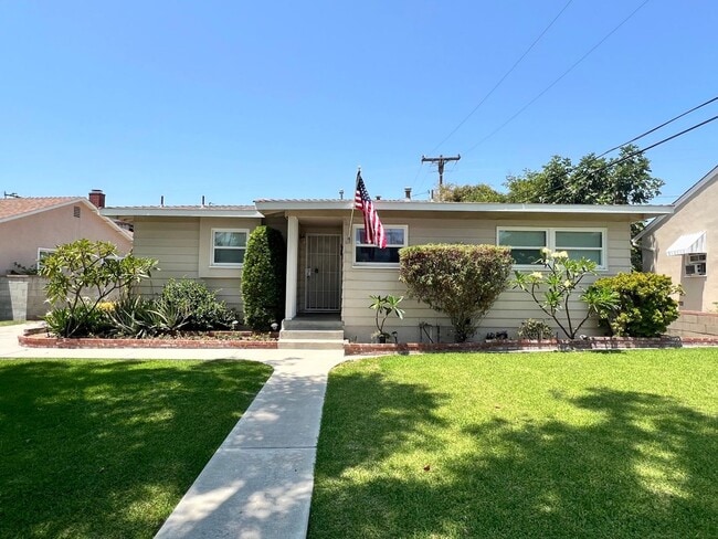 Building Photo - Cozy 3-Bedroom, 1-Bath House in Whittier!!!!
