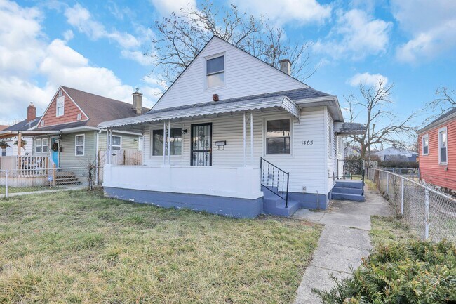 Building Photo - 1465 E 22nd Ave