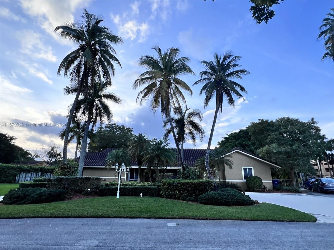 Foto principal - 7410 SW 87th Ct