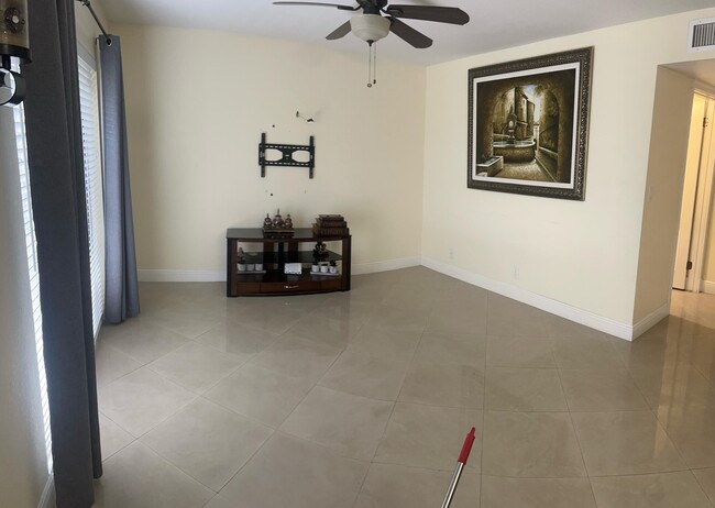 Foto del edificio - 1753 3rd Ave N