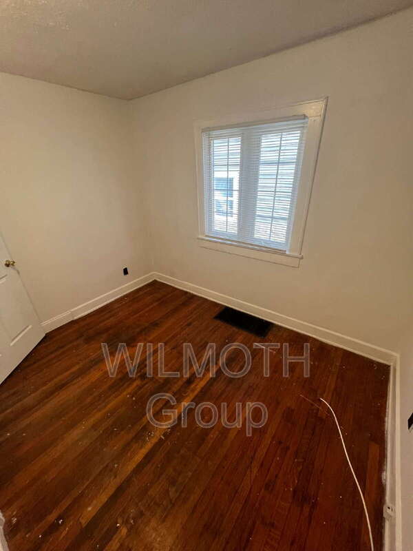 Building Photo - 1223 N Oxford St