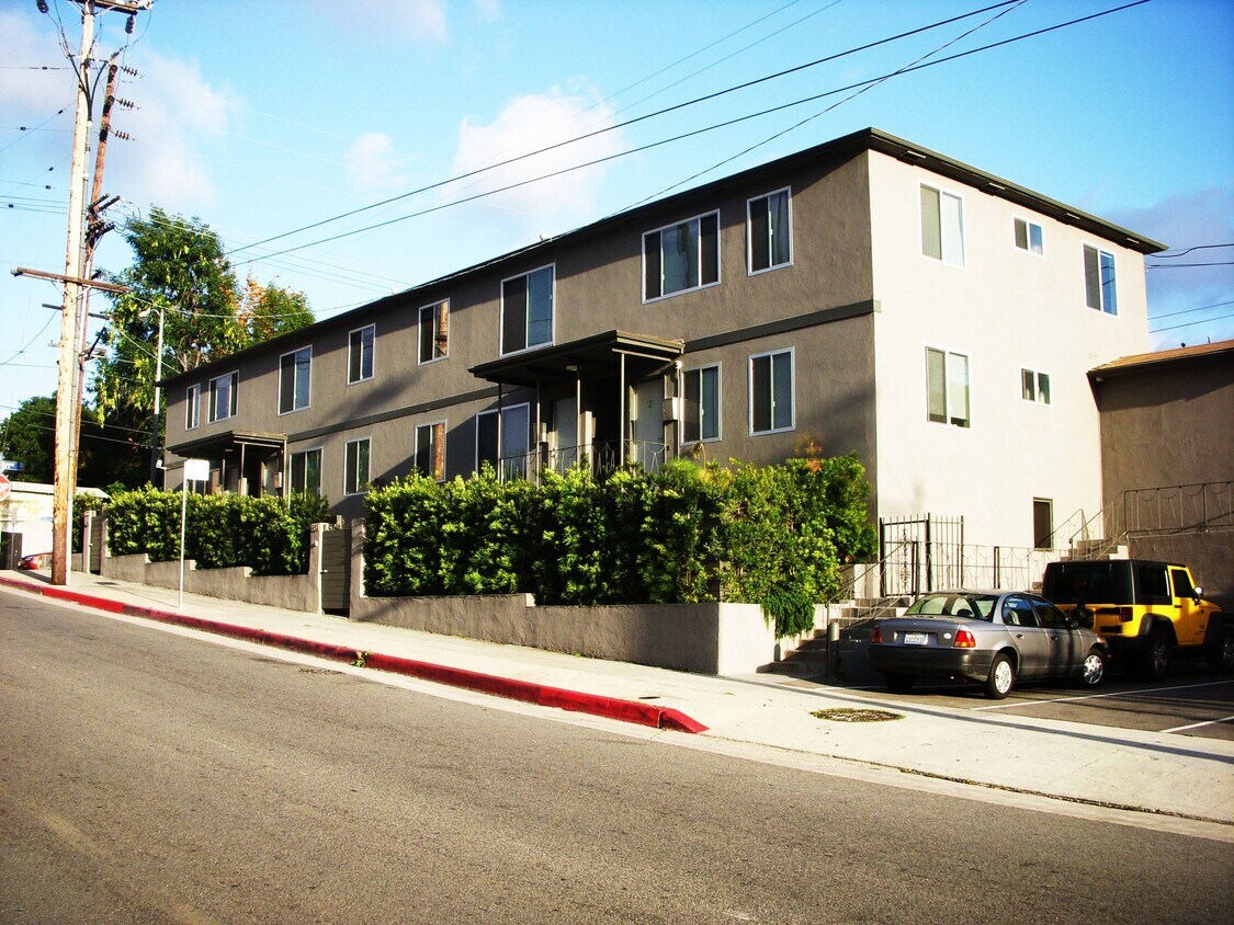 Foto principal - 3804 Clinton St