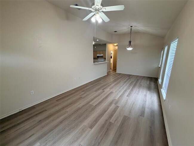 Building Photo - 508 Tablerock Cir