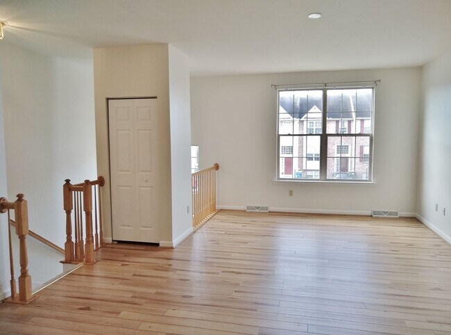 Foto del edificio - 3 Bed / 2 Bath Single Family Townhome