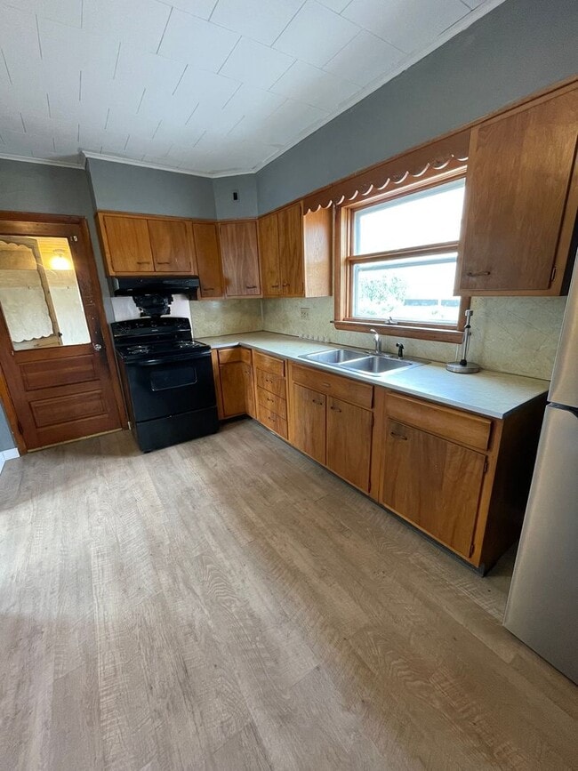 Building Photo - 3 Bed 1 Bath House in Williamstown