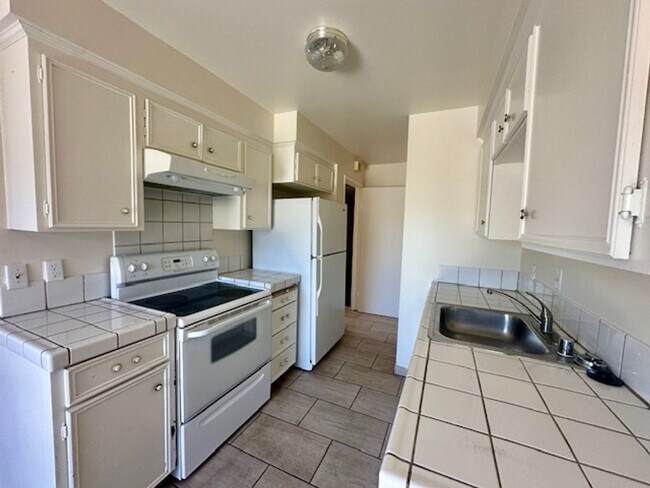 Foto del edificio - Beautiful Move-In Ready Two Bedroom Two Ba...