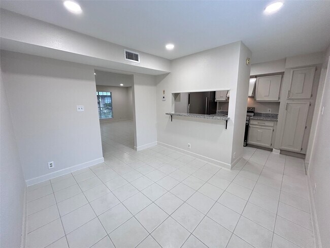 Foto del edificio - 8101 Amelia Rd
