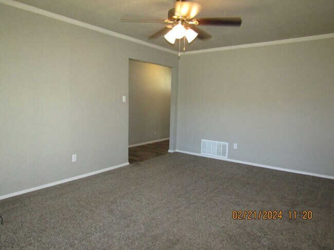 Foto del edificio - MacArthur Schools Area!