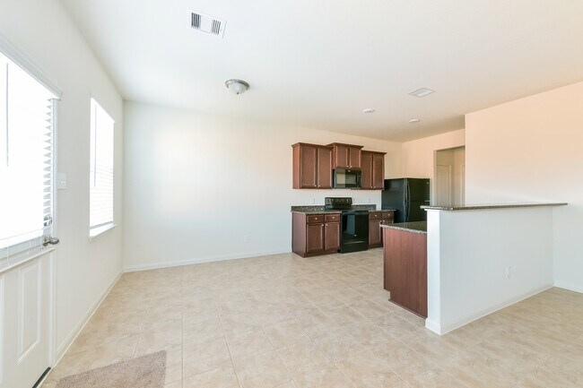 Foto del edificio - 26251 Bosch Dr