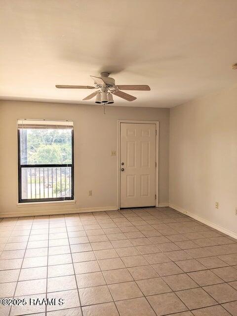 Foto del edificio - 701 S College Rd
