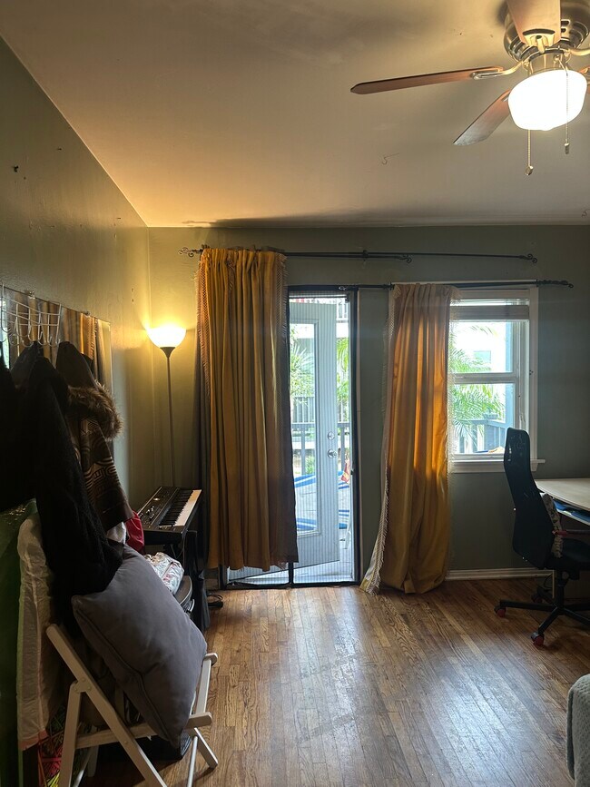 Foto del edificio - 2221 Ocean Ave