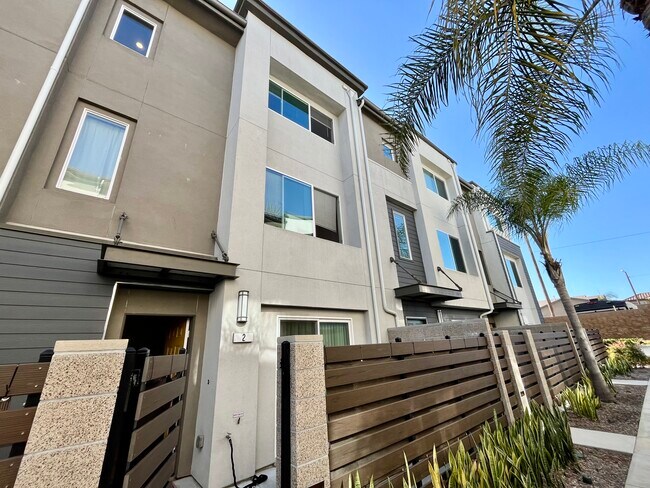 Foto del edificio - 14045 Pearl Ln