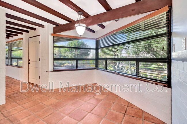 Foto del edificio - 9120 Wakarusa St