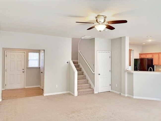 Foto del edificio - 235 Brookhaven Ct
