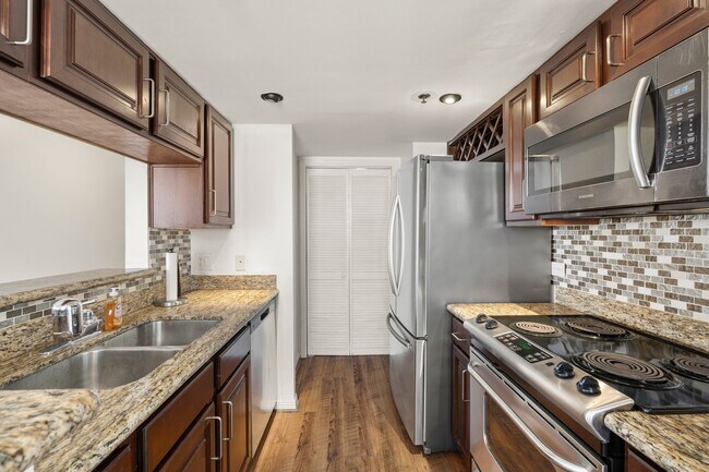 Foto del edificio - 3525 Sage Rd