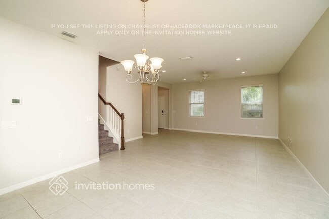 Building Photo - 14810 Caravan Ave