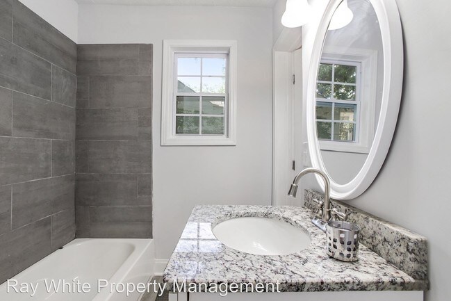 Foto del edificio - 3 br, 2 bath House - 1471 Almont Drive SW
