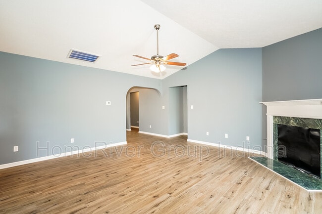 Building Photo - 6381 Rockhill Ct