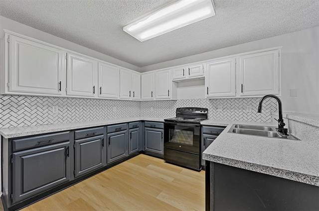 Foto del edificio - 4044 St Christopher Ln