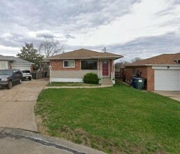 Building Photo - 7246 Maeze Ct