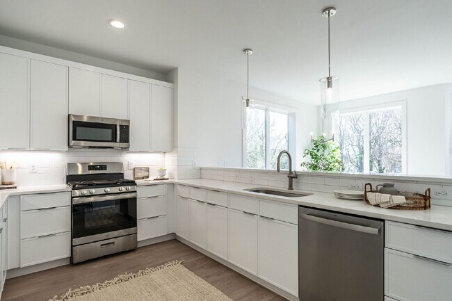 Foto del edificio - 620 Walnut Hts Dr